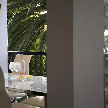 Апартаменты Serenite Marine, Tropez, Incredible Sea View Сен-Тропе