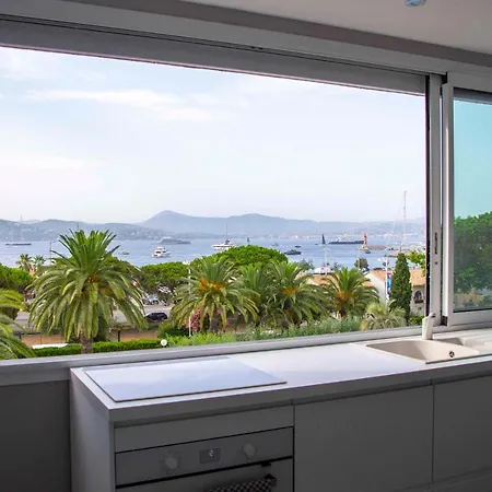 Апартаменти Serenite Marine, Tropez, Incredible Sea View Сен-Тропе