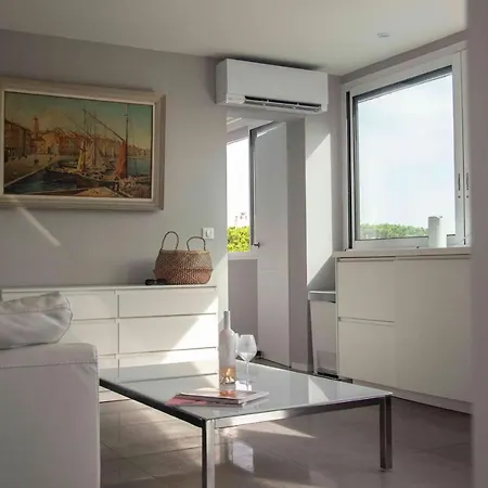 Serenite Marine, Tropez, Incredible Sea View Апартаменты